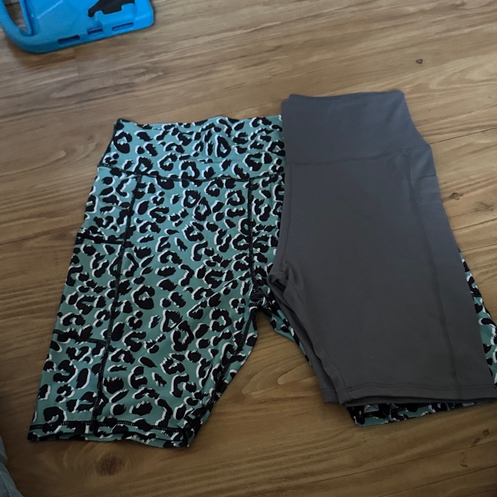 Kids Leopard Print and Solid Gray Biker Shorts - Mint/Gray